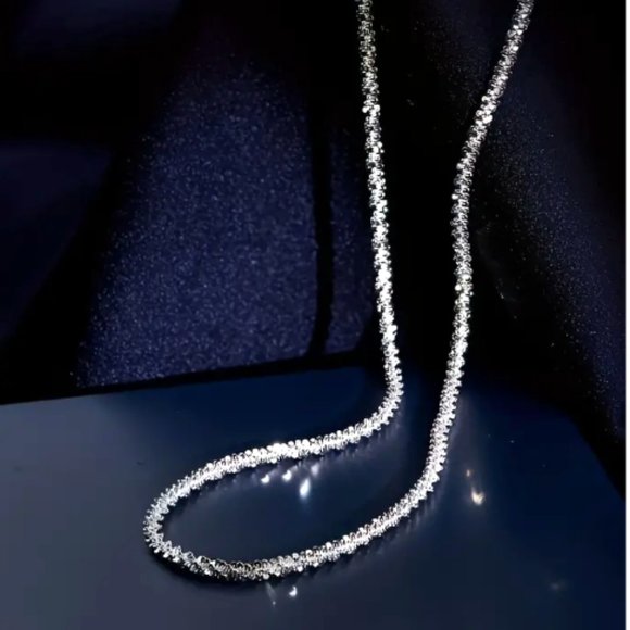 20 inch Women's Flower Top Sparkling Necklace - Picture 5 of 5